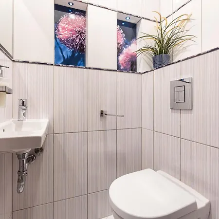 Apartamento Glow Aartaments - Swietego Ducha Economy Old Town *