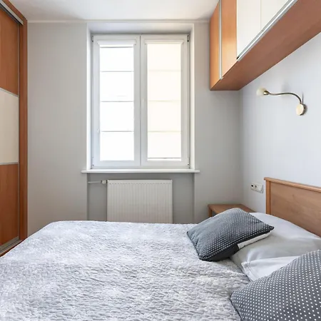 Apartamento Glow Aartaments - Swietego Ducha Economy Old Town Gdańsk